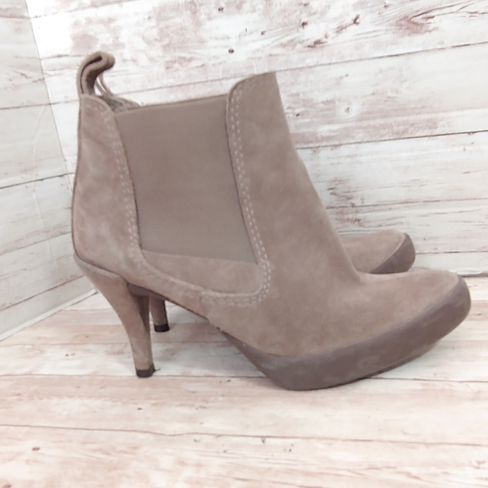 Pedro Garcia Taupe Suede Ankle Booties - Picture 2 of 16
